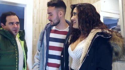 Men walk in the streets trying to pick up a good-looking girl. They see a babe and she agrees to pursue them to a public restroom. Allies assist cutie